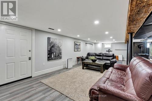 565 Second Road E, Hamilton (Stoney Creek), ON - Indoor