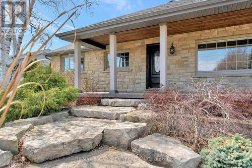 565 Second Road E, Hamilton (Stoney Creek), ON - Outdoor