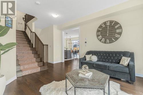 45 Rainbow Drive, Haldimand, ON - Indoor Photo Showing Living Room