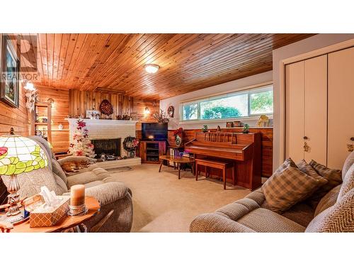 340 Lakeshore Drive, Chase, BC - Indoor Photo Showing Living Room With Fireplace