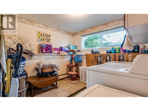 340 Lakeshore Drive, Chase, BC - Indoor Photo Showing Laundry Room