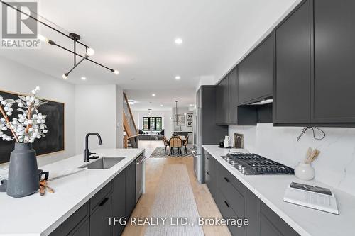 997 Mount Pleasant Road, Toronto (Mount Pleasant East), ON - Indoor Photo Showing Kitchen