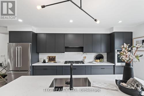 997 Mount Pleasant Road, Toronto (Mount Pleasant East), ON - Indoor Photo Showing Kitchen With Upgraded Kitchen