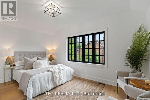 997 Mount Pleasant Road, Toronto (Mount Pleasant East), ON - Indoor Photo Showing Bedroom