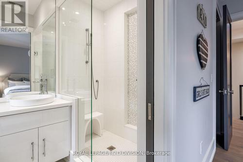 108 Mason Boulevard, Toronto (Bedford Park-Nortown), ON - Indoor Photo Showing Bathroom