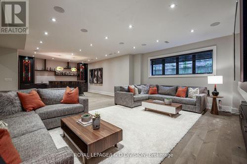 108 Mason Boulevard, Toronto (Bedford Park-Nortown), ON - Indoor Photo Showing Living Room