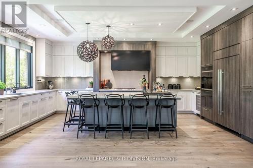 108 Mason Boulevard, Toronto (Bedford Park-Nortown), ON - Indoor Photo Showing Kitchen With Upgraded Kitchen