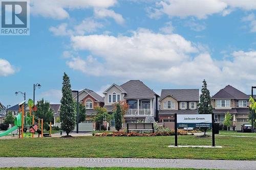 511 - 2635 William Jackson Drive, Pickering (Duffin Heights), ON - Outdoor With Deck Patio Veranda With Facade