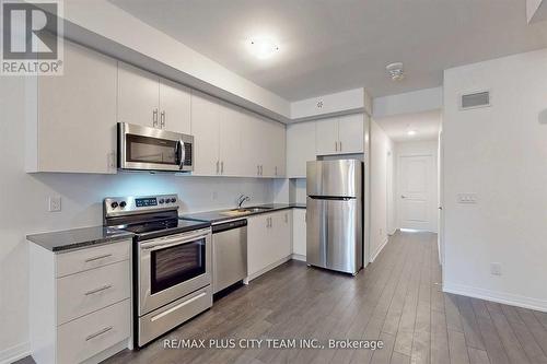 511 - 2635 William Jackson Drive, Pickering (Duffin Heights), ON - Indoor Photo Showing Kitchen