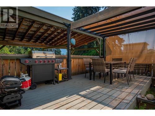 16 Park Avenue, Fruitvale, BC - Outdoor With Deck Patio Veranda With Exterior