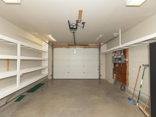 163 Portage Drive, Pass Lake, ON - Indoor Photo Showing Garage