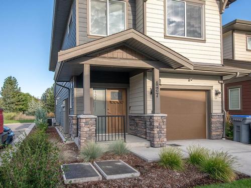 127-200 Grand Boulevard, Kamloops, BC - Outdoor