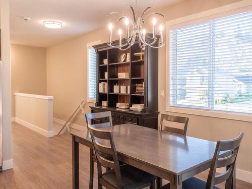 127-200 Grand Boulevard, Kamloops, BC - Indoor Photo Showing Dining Room