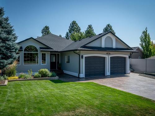 406 Azure Place, Kamloops, BC - Outdoor With Facade