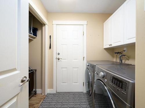 406 Azure Place, Kamloops, BC - Indoor Photo Showing Laundry Room