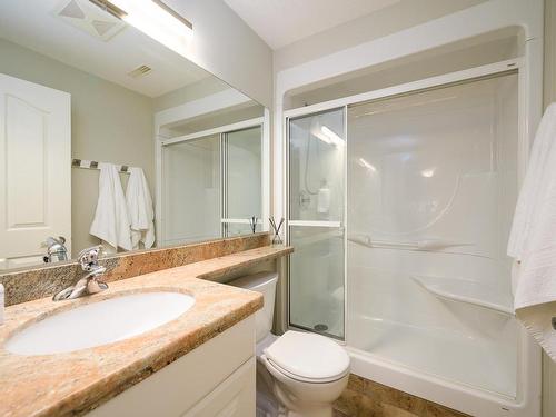 406 Azure Place, Kamloops, BC - Indoor Photo Showing Bathroom