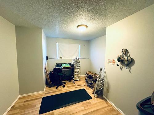 346 Guichon Ave, Merritt, BC - Indoor