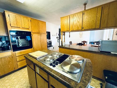 346 Guichon Ave, Merritt, BC - Indoor Photo Showing Kitchen