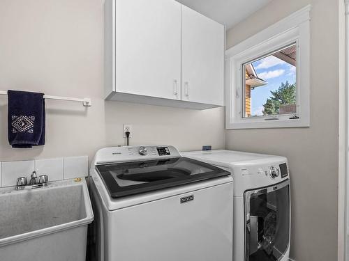 2246 Crescent Drive, Kamloops, BC - Indoor Photo Showing Laundry Room