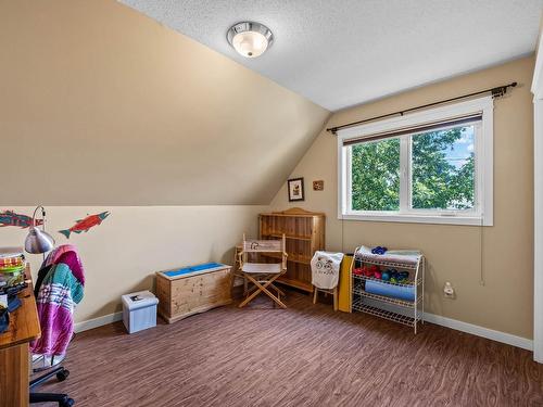 2246 Crescent Drive, Kamloops, BC - Indoor