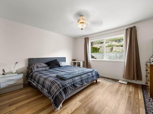 1266 Raven Drive, Kamloops, BC - Indoor Photo Showing Bedroom