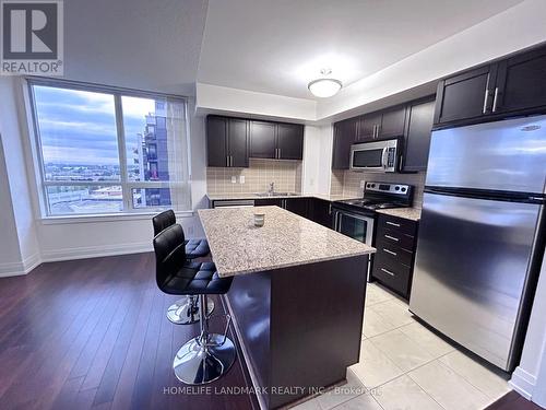 1204 - 1060 Sheppard Avenue W, Toronto (York University Heights), ON - Indoor Photo Showing Kitchen