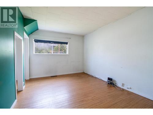 1201 Second Street W, Revelstoke, BC - Indoor Photo Showing Other Room