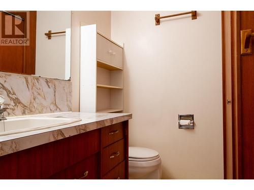 1201 Second Street W, Revelstoke, BC - Indoor Photo Showing Bathroom