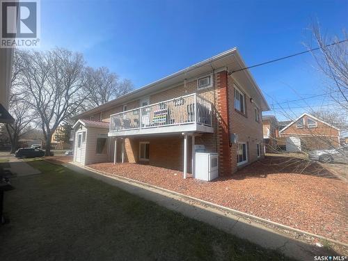 3919 Robinson Street, Regina, SK - Outdoor