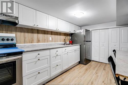 262-264 Queen Street, Chatham, ON - Indoor Photo Showing Kitchen