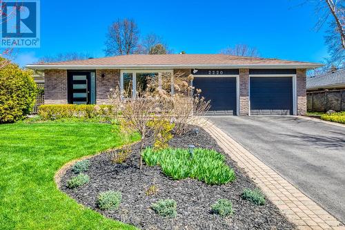 2220 Elmhurst Avenue, Oakville (Eastlake), ON - Outdoor