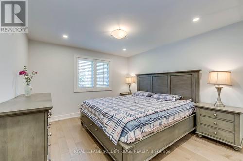 2220 Elmhurst Avenue, Oakville (Eastlake), ON - Indoor Photo Showing Bedroom