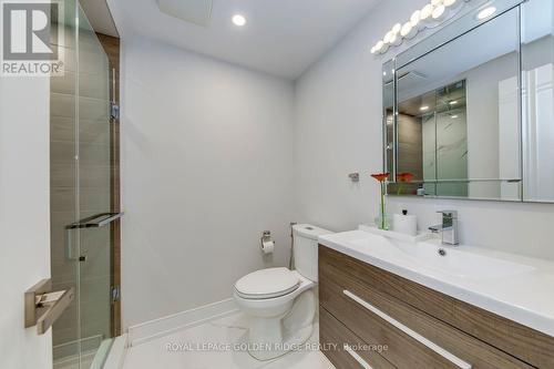 2220 Elmhurst Avenue, Oakville (Eastlake), ON - Indoor Photo Showing Bathroom