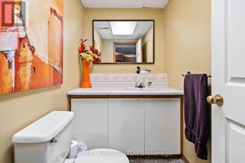 16 Harbourview Crescent, Prince Edward County (Wellington), ON - Indoor Photo Showing Bathroom