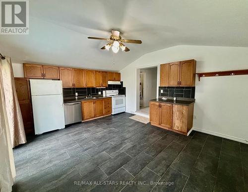 81 Durham Street W, Kawartha Lakes, ON - Indoor Photo Showing Kitchen