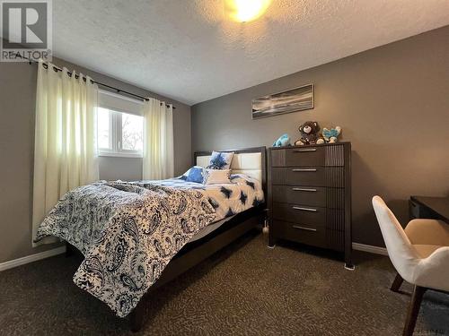 100 Spruce St N, Timmins, ON - Indoor Photo Showing Bedroom