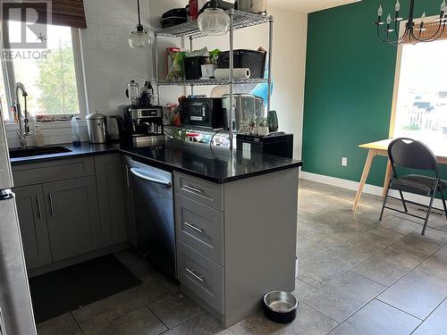 5216 42 Street Ne, Chetwynd, BC - Indoor Photo Showing Kitchen