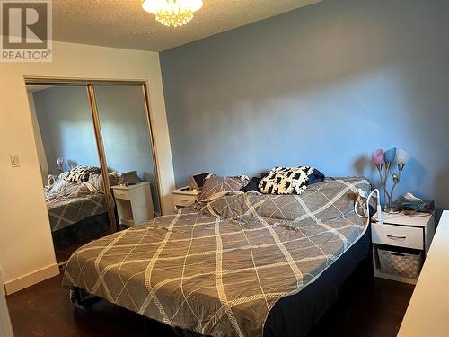 5216 42 Street Ne, Chetwynd, BC - Indoor Photo Showing Bedroom