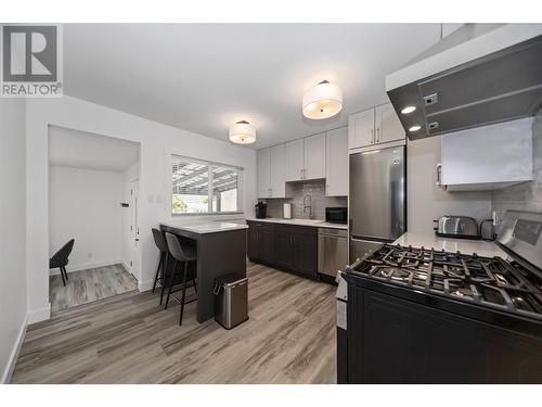 8706 74Th Avenue, Osoyoos, BC - Indoor Photo Showing Kitchen