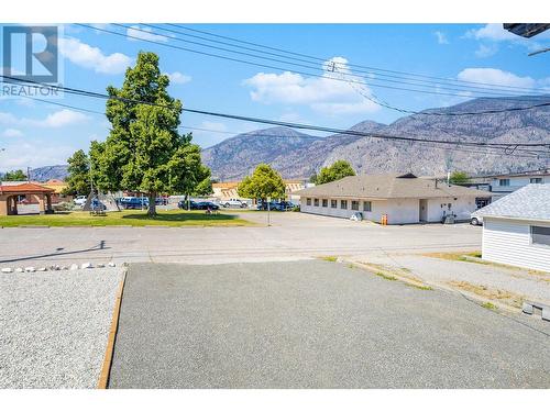 8706 74Th Avenue, Osoyoos, BC - Outdoor