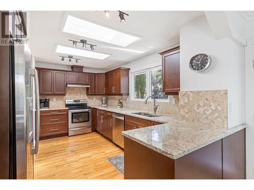 14251 East Hill Road, Lake Country, BC - Indoor Photo Showing Kitchen With Double Sink With Upgraded Kitchen