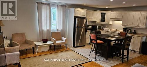 192 King Road, Richmond Hill (Oak Ridges), ON - Indoor Photo Showing Kitchen