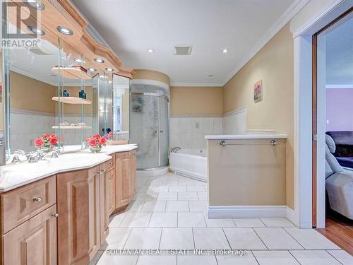 192 King Road, Richmond Hill (Oak Ridges), ON - Indoor Photo Showing Bathroom