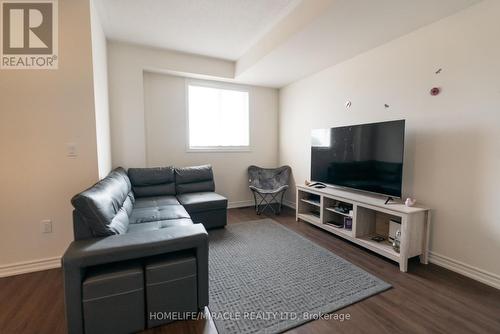 3 - 68 First Street, Orangeville, ON - Indoor Photo Showing Living Room