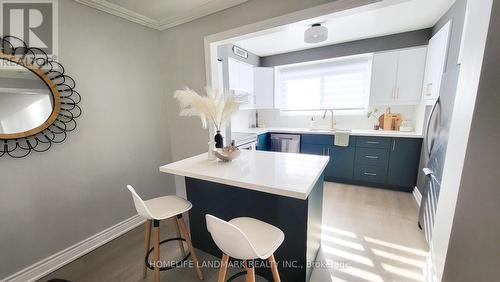 31 Permfield Path, Toronto (Etobicoke West Mall), ON - Indoor Photo Showing Kitchen