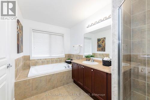 9 Pendulum Circle, Brampton (Sandringham-Wellington), ON - Indoor Photo Showing Bathroom