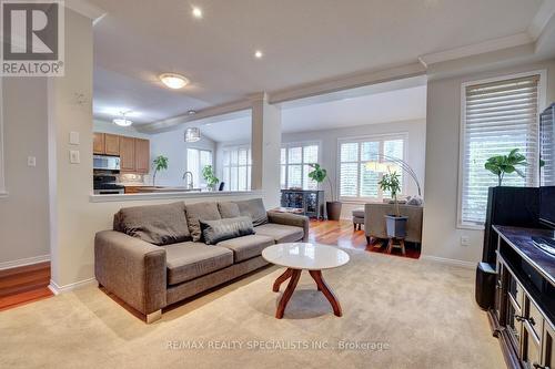 5231 Misty Pine Crescent, Mississauga (Churchill Meadows), ON - Indoor Photo Showing Living Room