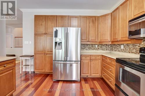 5231 Misty Pine Crescent, Mississauga (Churchill Meadows), ON - Indoor Photo Showing Kitchen With Stainless Steel Kitchen