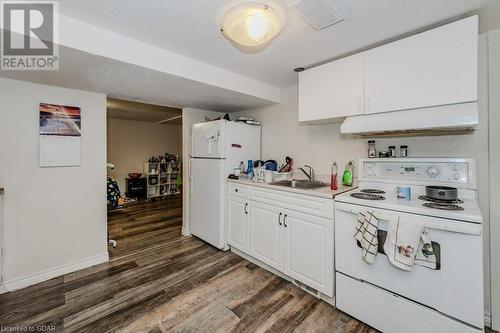 46 Appalachian Crescent, Kitchener, ON - Indoor Photo Showing Kitchen