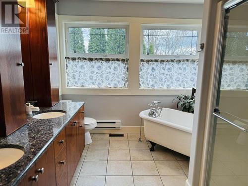 350 Westridge Drive, Williams Lake, BC - Indoor Photo Showing Bathroom